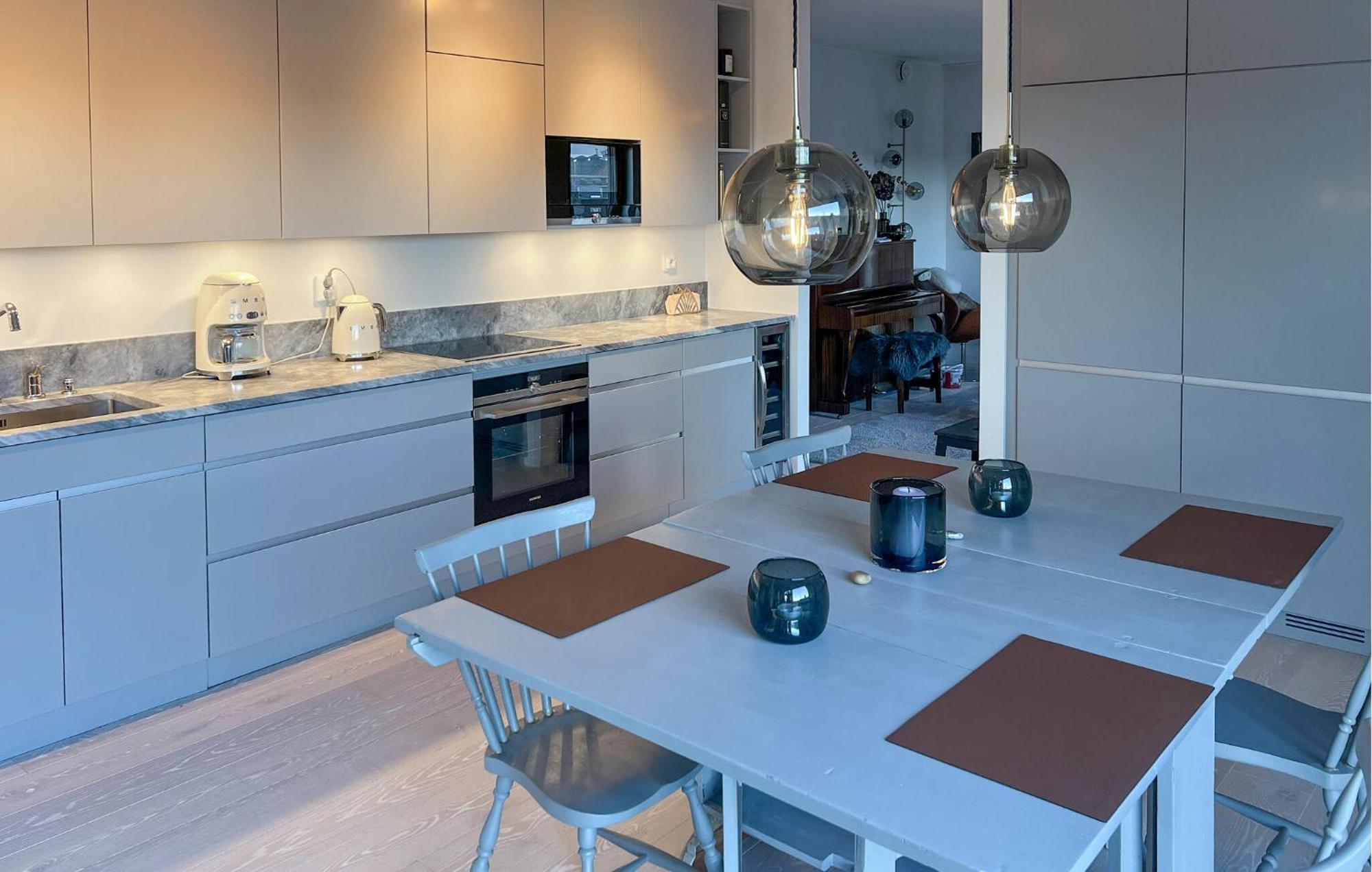2 Bedroom Gorgeous Apartment In Stockholm Buitenkant foto